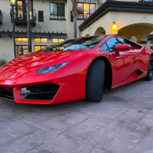 Nick a local guide on google reviews gives Younik Auto Custom 5 stars for detailing and tinting