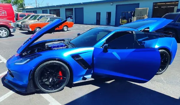 lamborghini super car detailing job with ceramic coating