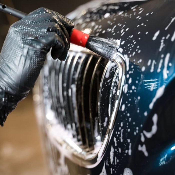 auto-detailing-brush